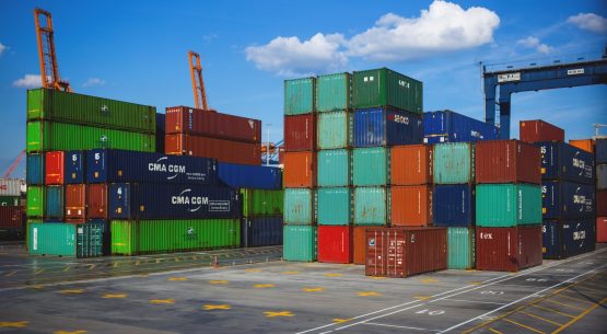 A Guide to Spot Market Freight Rates and Contract Rates