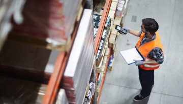 7 Factors to Consider Before Choosing a Warehouse